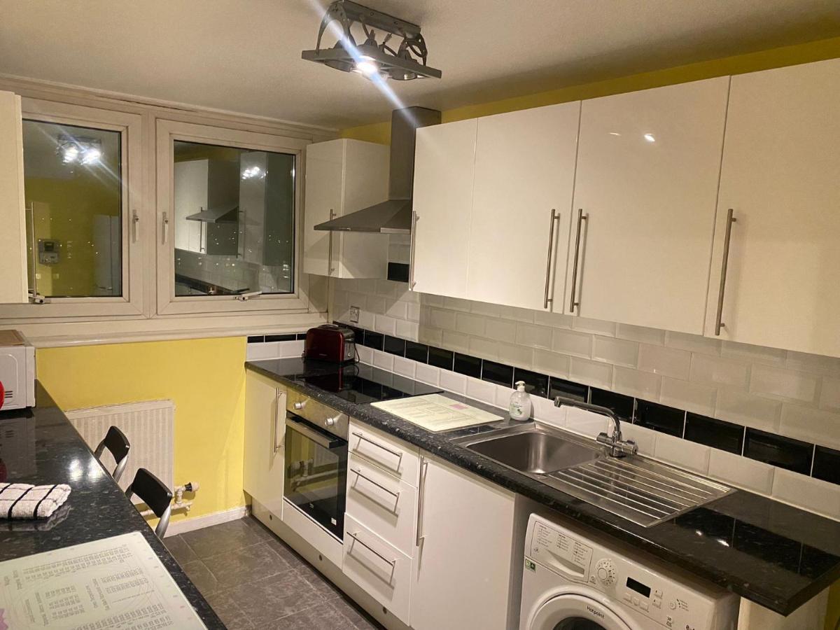 Victoria Centre Apartments In The Victoria Centre Shopping Centre - Nottingham City Centre - 24 Hour Access - Most Central Location, Kitchen - Sunday Check-Out 1Pm - Opposite Hilton By Restaurants & Shops - Outdoor Parking Cars Or Vans Five Pounds A Luaran gambar