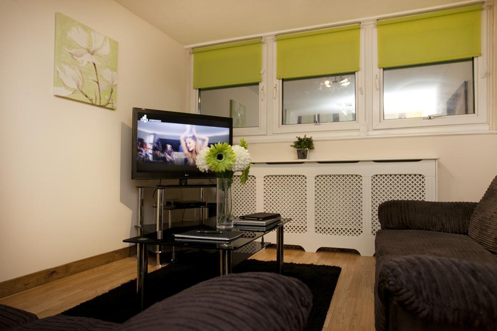 Victoria Centre Apartments In The Victoria Centre Shopping Centre - Nottingham City Centre - 24 Hour Access - Most Central Location, Kitchen - Sunday Check-Out 1Pm - Opposite Hilton By Restaurants & Shops - Outdoor Parking Cars Or Vans Five Pounds A Luaran gambar