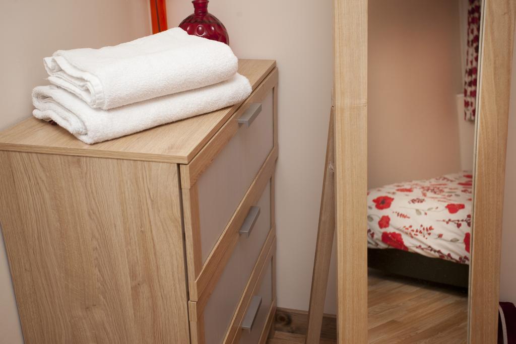 Victoria Centre Apartments In The Victoria Centre Shopping Centre - Nottingham City Centre - 24 Hour Access - Most Central Location, Kitchen - Sunday Check-Out 1Pm - Opposite Hilton By Restaurants & Shops - Outdoor Parking Cars Or Vans Five Pounds A Luaran gambar