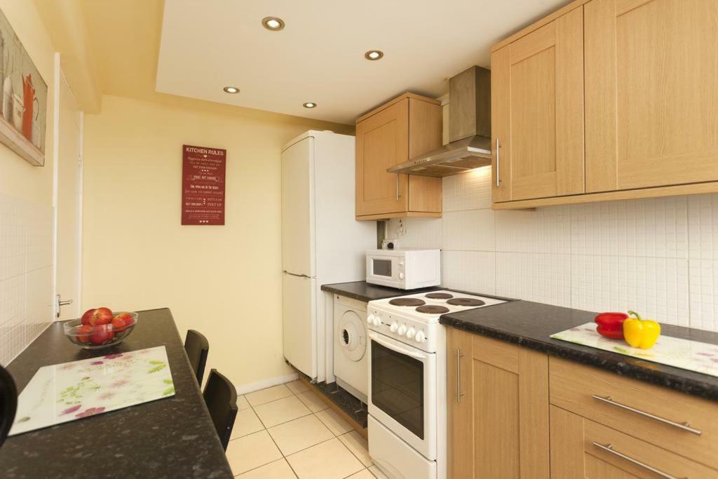 Victoria Centre Apartments In The Victoria Centre Shopping Centre - Nottingham City Centre - 24 Hour Access - Most Central Location, Kitchen - Sunday Check-Out 1Pm - Opposite Hilton By Restaurants & Shops - Outdoor Parking Cars Or Vans Five Pounds A Luaran gambar