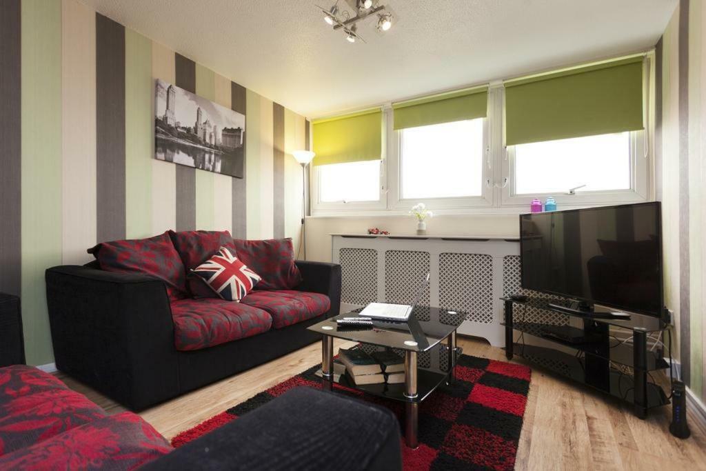 Victoria Centre Apartments In The Victoria Centre Shopping Centre - Nottingham City Centre - 24 Hour Access - Most Central Location, Kitchen - Sunday Check-Out 1Pm - Opposite Hilton By Restaurants & Shops - Outdoor Parking Cars Or Vans Five Pounds A Luaran gambar